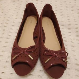 Adorable comfy  flats